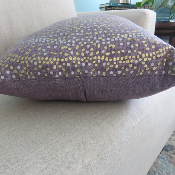 Lavender Purple Lilac Decorator Accent Pillow for Bed or Sofa Couch....625 - Picture 6 of 15